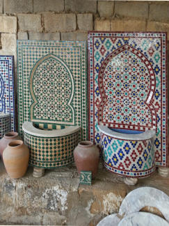 Die Vielfalt der Muster der Maurischen Mosaiken ist beeindruckend