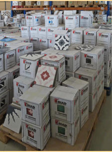 ZAGORA in Kassel. Fliesen sind sofort lieferbar. Muster oder kleine Mengen kann man gleich mitnehmen.