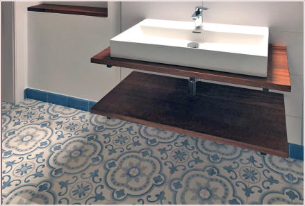 Zementfliesen Bodenfliesen. Badezimmer • Kundenfoto